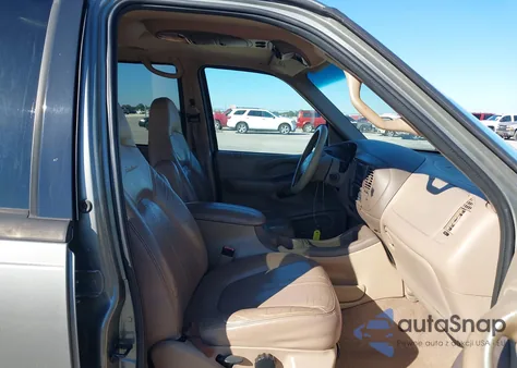 1999 Ford Expedition Eddie Bauer/Xlt z USA, uszkodzony, nr VIN 1FMRU17L7XLC11797